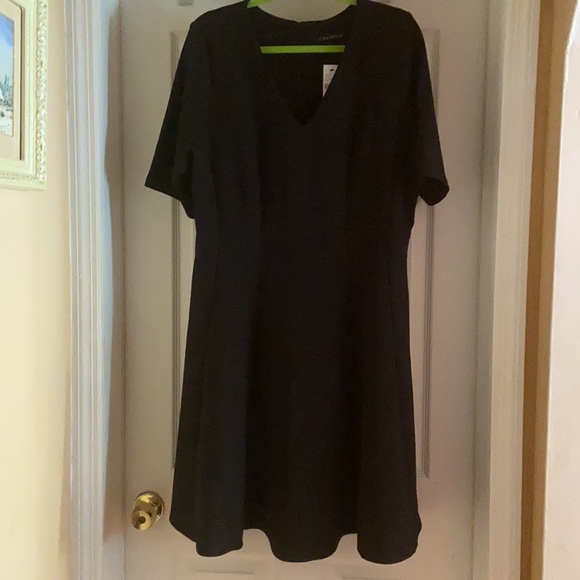 Perfect Textured Fit & Flare Dress - Picture 4 of 7